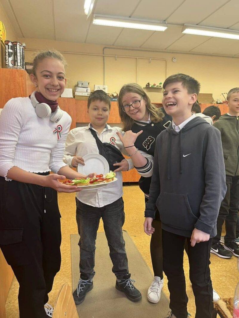 Nemzeti ünnep – nemzeti színű szendvicsek 🇭🇺🥪 Nemzeti ünnep – nemzeti színű szendvicsek 🇭🇺🥪