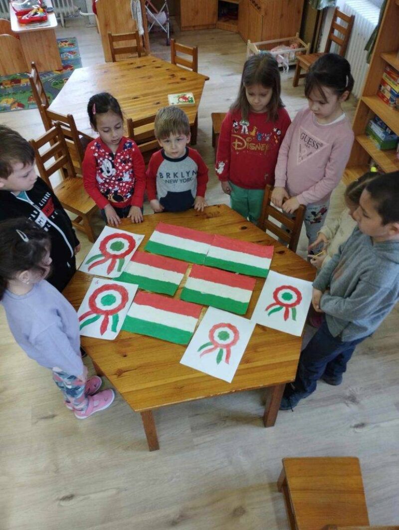 Együtt dobban a szív… Együtt dobban a szív…