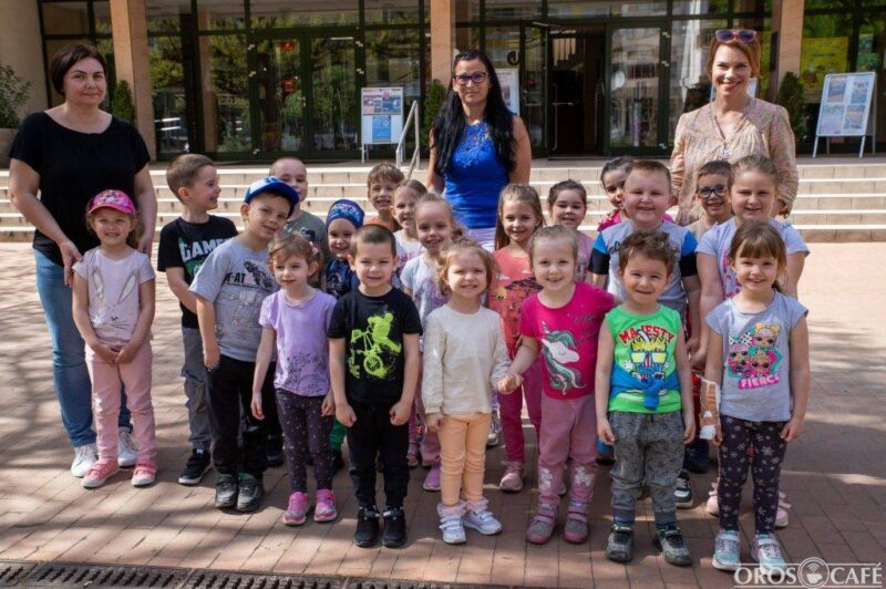 Könyvtárosok világnapja Könyvtárosok világnapja