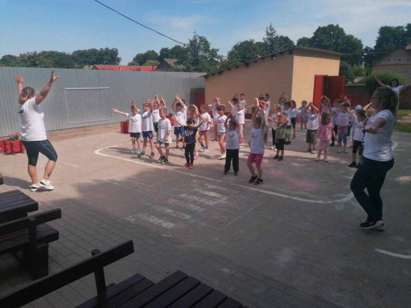 Egy kicsi mozgás… Egy kicsi mozgás…