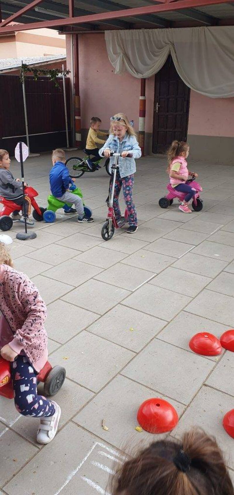 Mókás testmozgás Mókás testmozgás