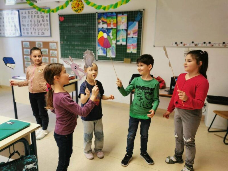 Társas kapcsolatok ápolása Társas kapcsolatok ápolása