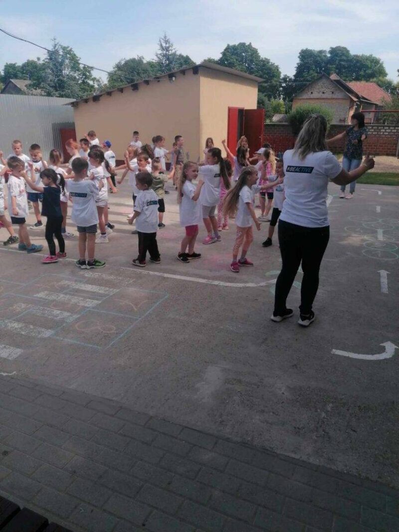 Egy kicsi mozgás… Egy kicsi mozgás…