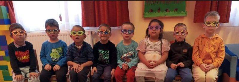 varazsszemuveg.jpg varazsszemuveg.jpg