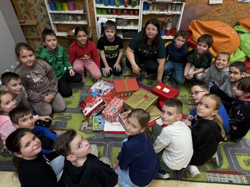 Adakozás segítségnyújtás Adakozás segítségnyújtás