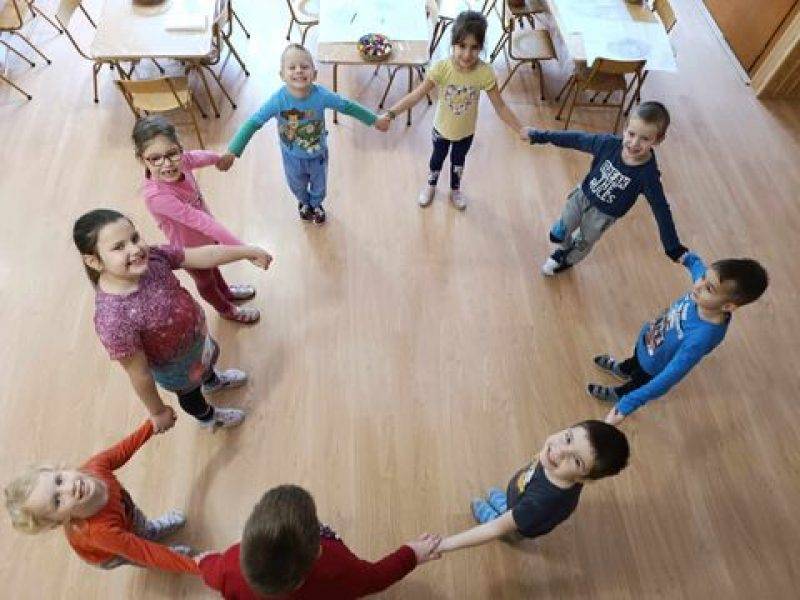 Sziv-forma-boldogsagoran.jpg Sziv-forma-boldogsagoran.jpg