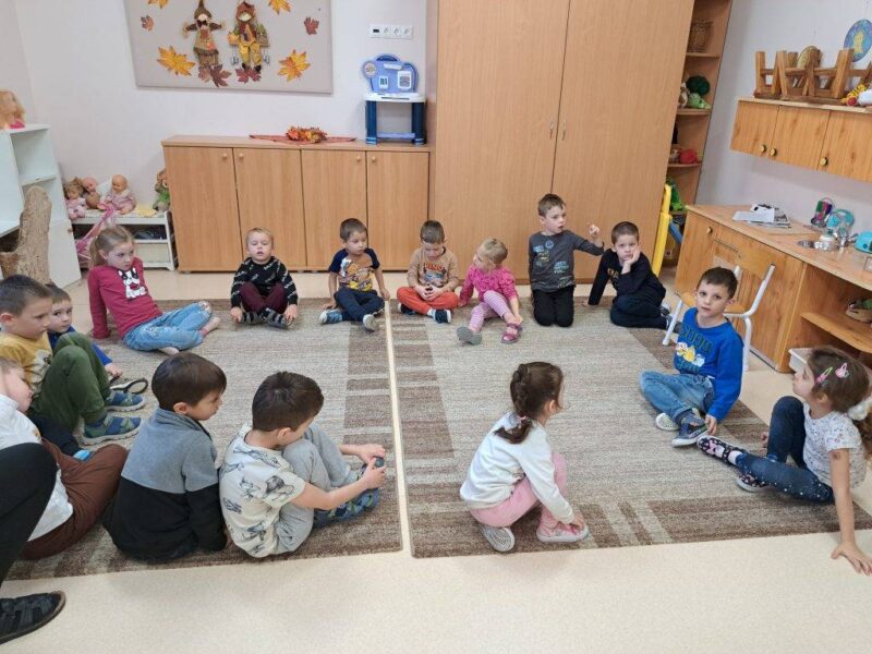 Társas kapcsolatok Társas kapcsolatok