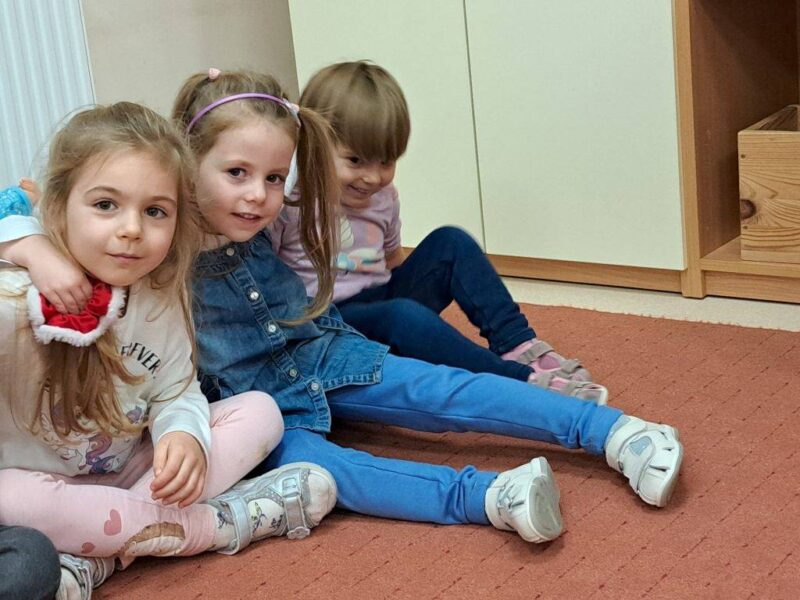 Társas kapcsolatok Társas kapcsolatok