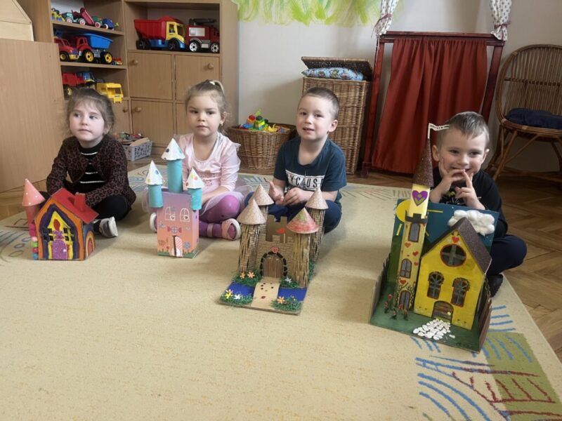 Boldogság vár készítése a családban Boldogság vár készítése a családban