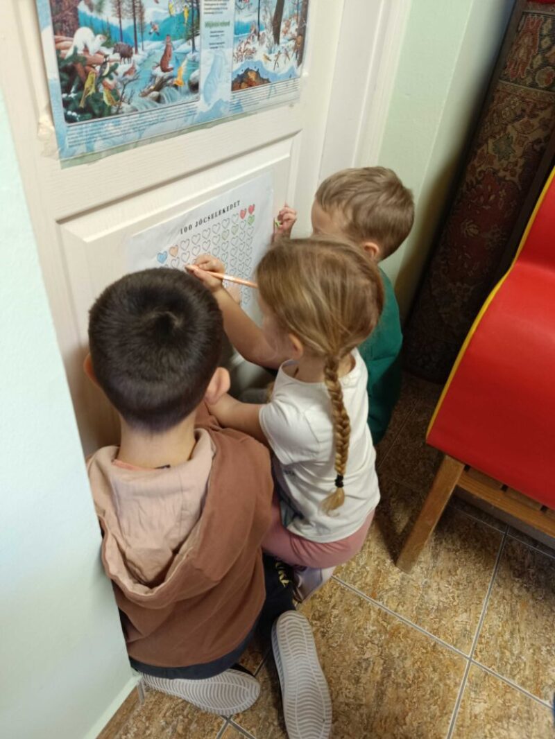100 jócselekedet 100 jócselekedet