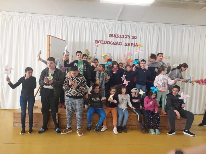 Boldogság Világnapja! Boldogság Világnapja!