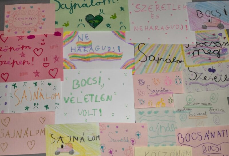 Megbocsátasz? Megbocsátasz?