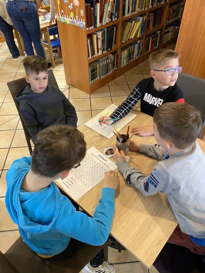 Megküzdés, önbecsülés, humor, tanulás szeretete Megküzdés, önbecsülés, humor, tanulás szeretete