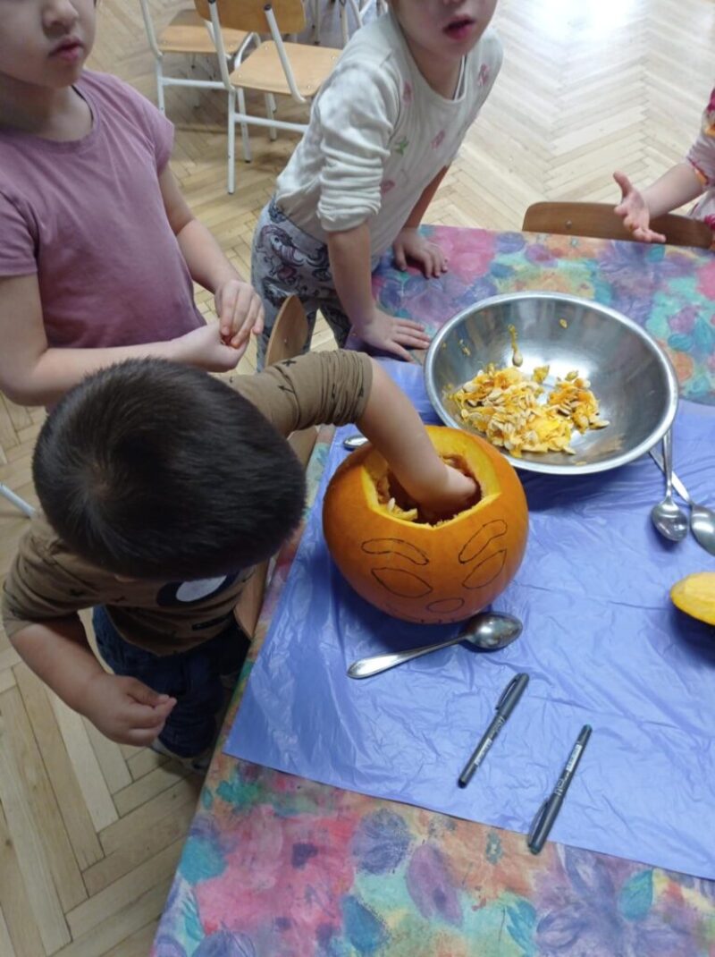 oktober-2.jpg oktober-2.jpg