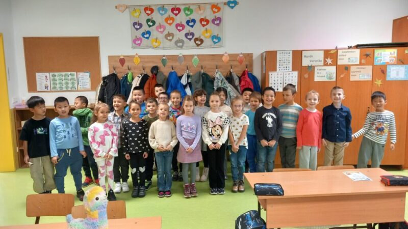 Ismerkedjünk! Ismerkedjünk!