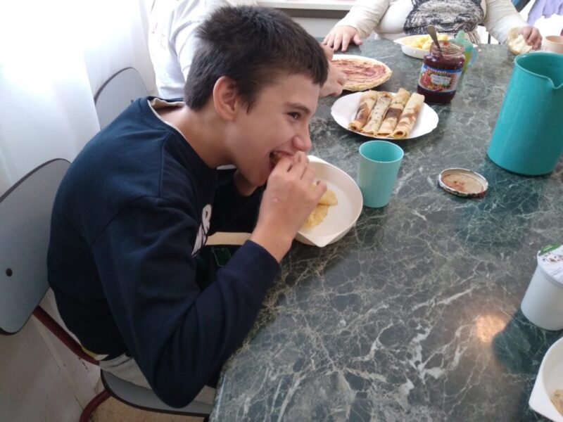 Örömteli hála Örömteli hála