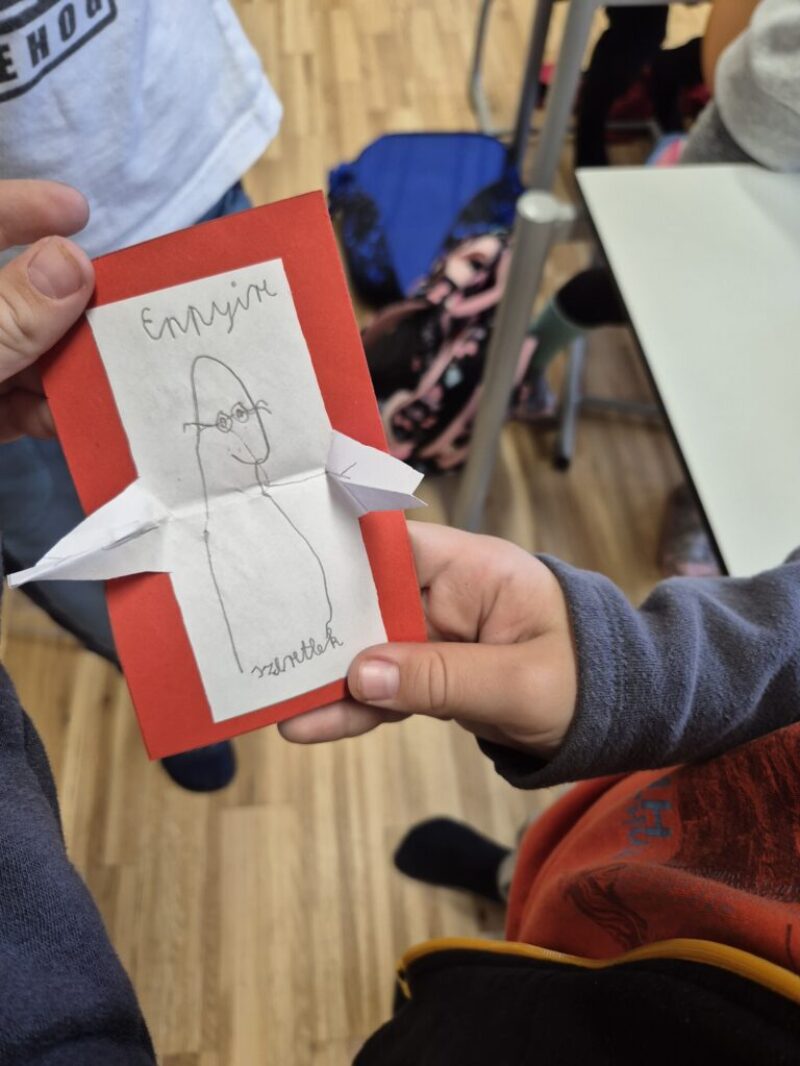 Ölelés világnapja, Origami világnapja Ölelés világnapja, Origami világnapja