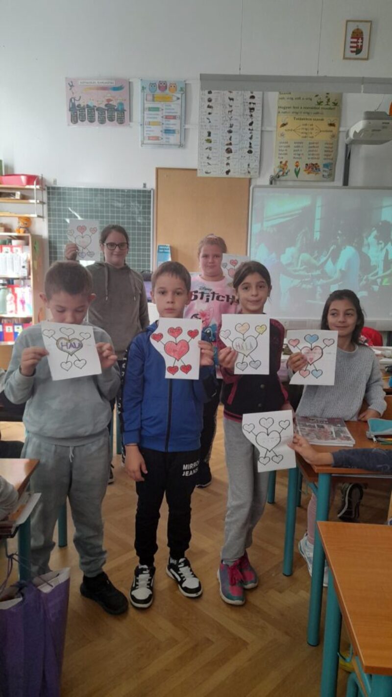 Hálás vagyok, hogy itt vagyok! Hálás vagyok, hogy itt vagyok!