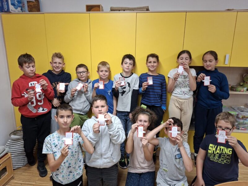 Az ölelés gyógyít Az ölelés gyógyít