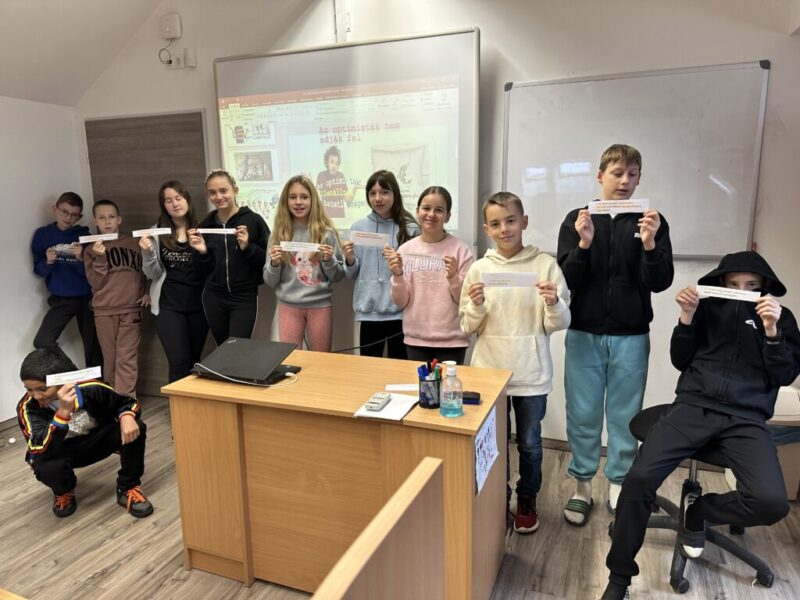 Az optimisták a reménykedő realisták Az optimisták a reménykedő realisták