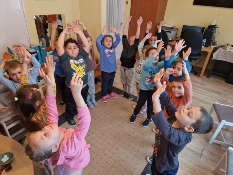 Varázsszemüvegben minden más! Varázsszemüvegben minden más!