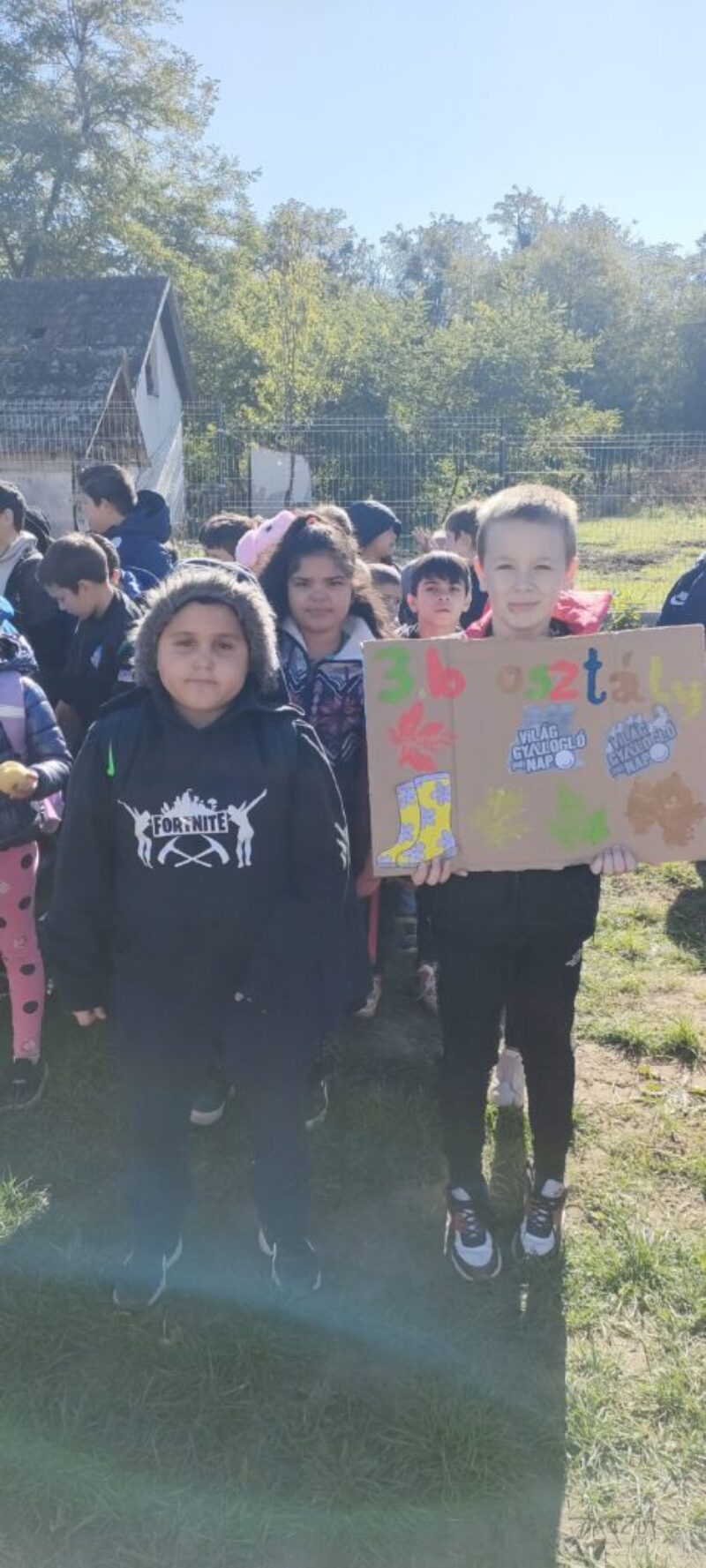 Optimistàn könnyedén! Optimistàn könnyedén!