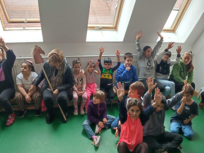 Neves napok-Az ölelés világnapja Neves napok-Az ölelés világnapja