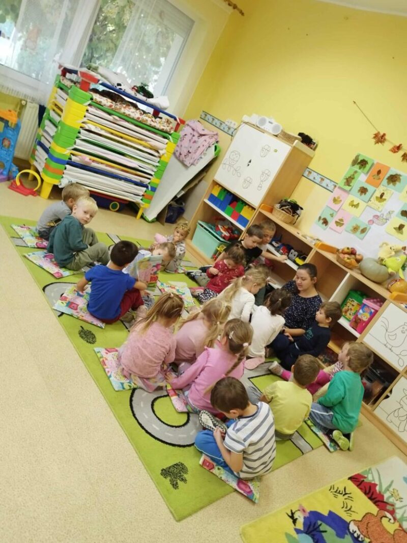 „Aki kitartó, gyakran eléri a célját.” „Aki kitartó, gyakran eléri a célját.”