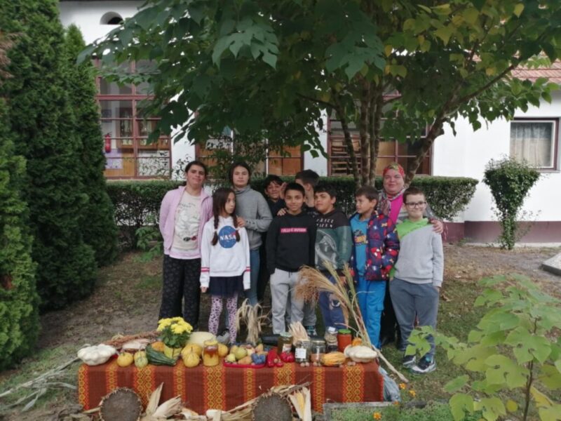 bold.okt_.termesasztal-csoport.jpg bold.okt_.termesasztal-csoport.jpg