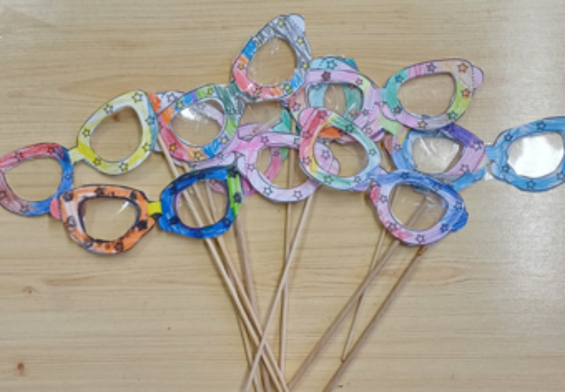 varazsszemuveg.png varazsszemuveg.png