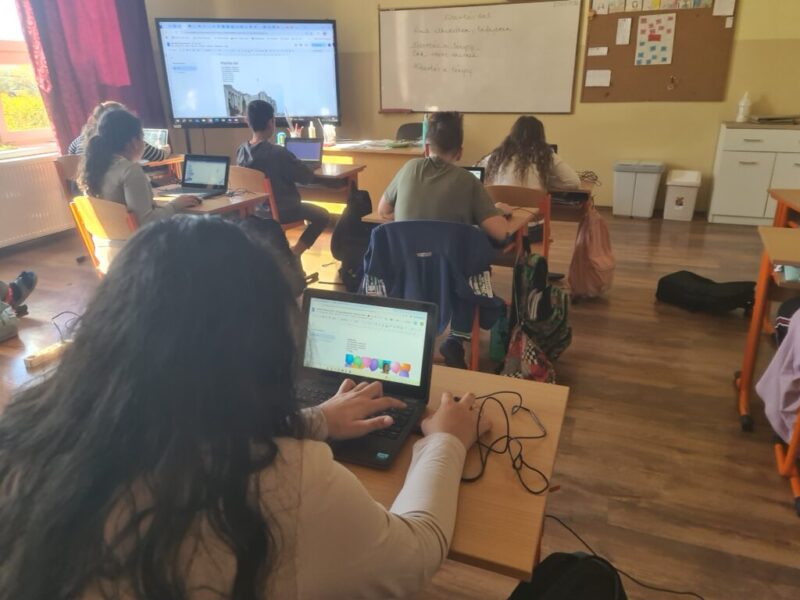 Kitartás induló Kitartás induló