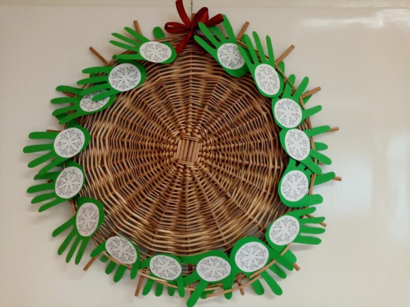 „Fény, fény, fényesség, lesz belőle békesség!” „Fény, fény, fényesség, lesz belőle békesség!”