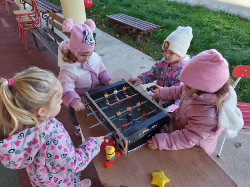 b9779c12-d223-486d-a2f7-c2f7cc3d943b.jpg b9779c12-d223-486d-a2f7-c2f7cc3d943b.jpg