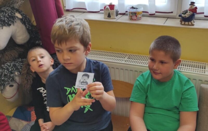 kedvessegkosar.jpg kedvessegkosar.jpg