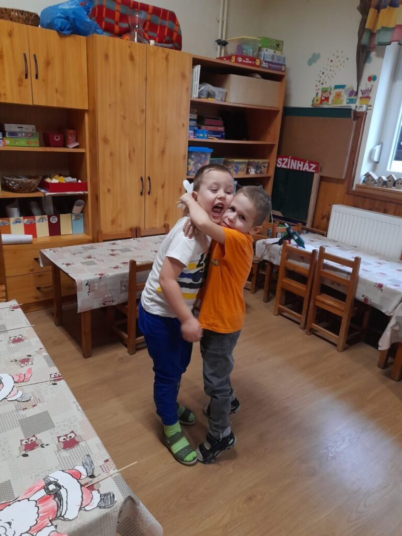 Örömszerzés ,apró ajándékkal Örömszerzés ,apró ajándékkal