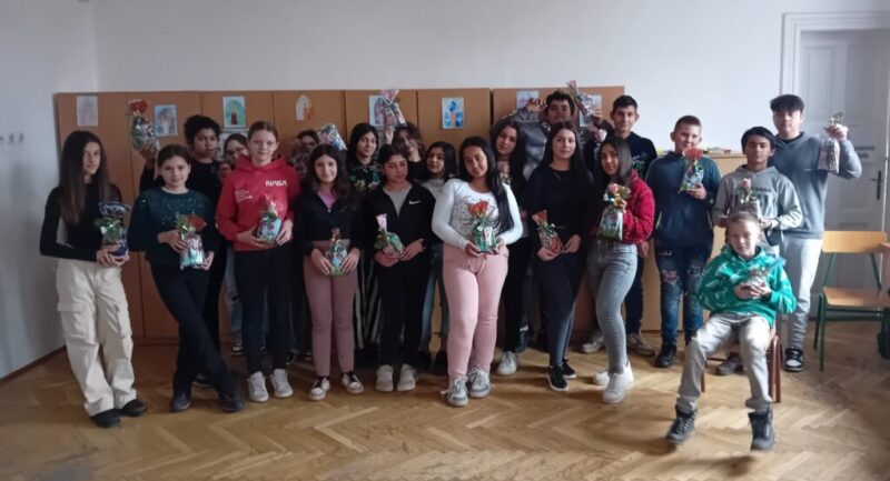 „Jó tett = boldog szív” „Jó tett = boldog szív”