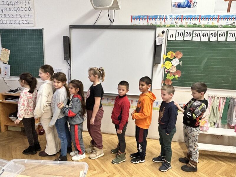 Társas kapcsolatok ápolása Társas kapcsolatok ápolása