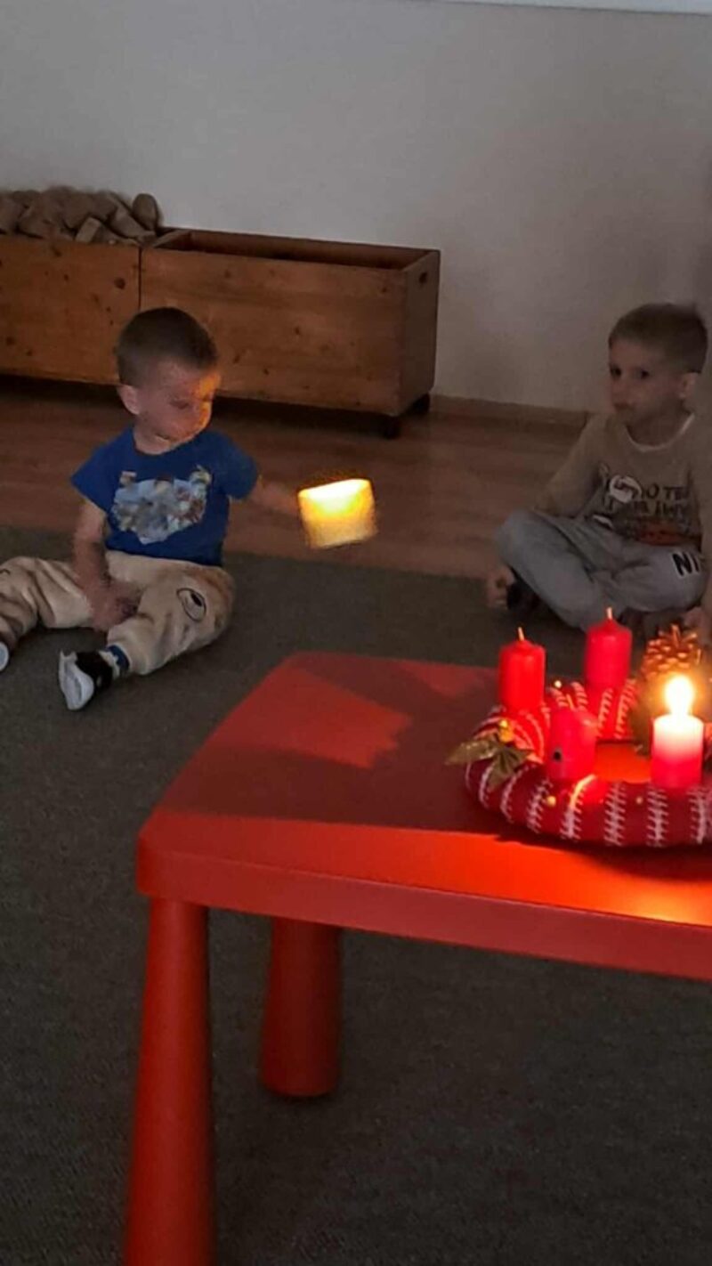 Tarsas-kapcsolatok.jpg Tarsas-kapcsolatok.jpg