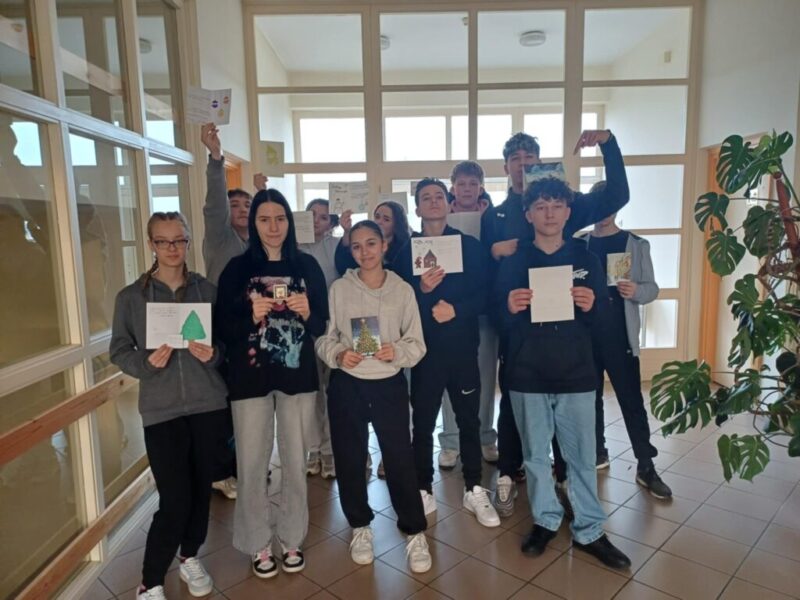 boldogsag-december1.jpg boldogsag-december1.jpg