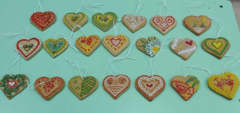 mezeskalacsok-tanaroknak.jpg mezeskalacsok-tanaroknak.jpg