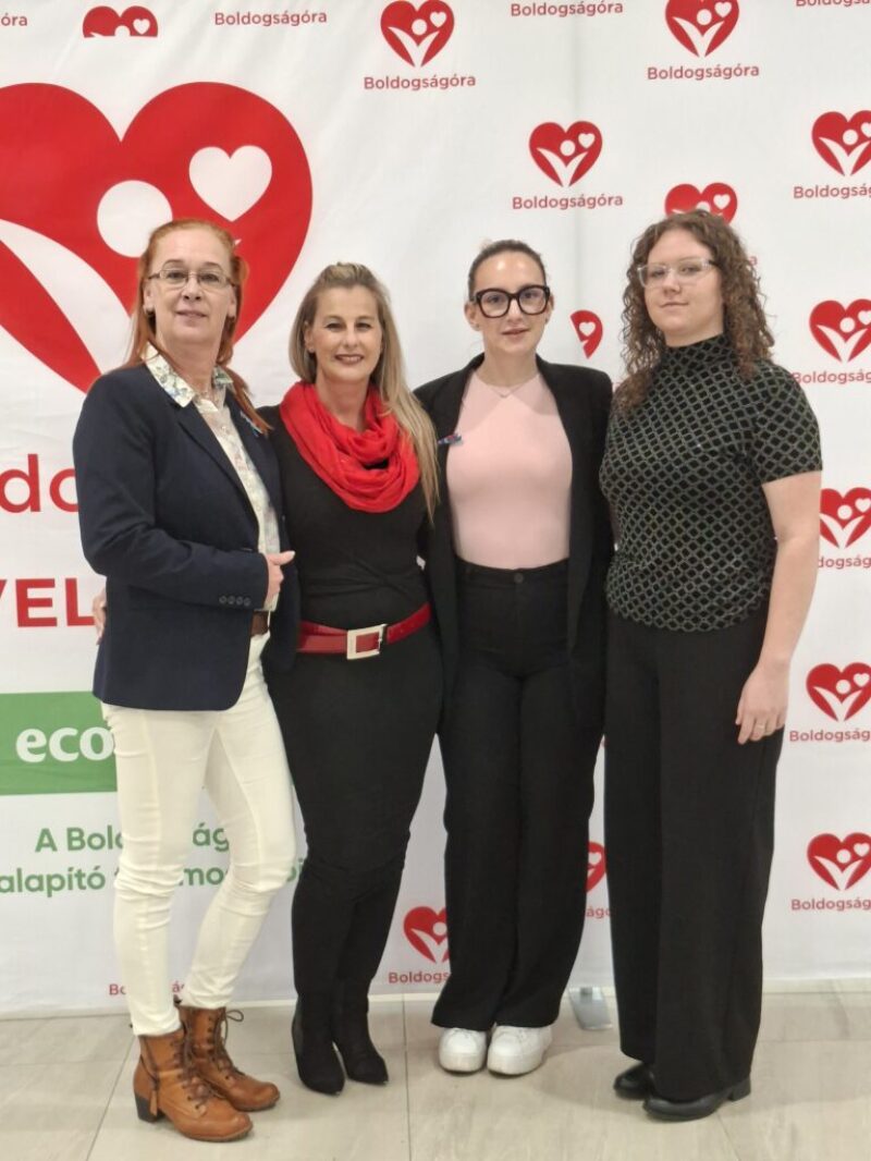 „Boldogságóra és Boldog Intézmények Címátadó Ünnepség” „Boldogságóra és Boldog Intézmények Címátadó Ünnepség”