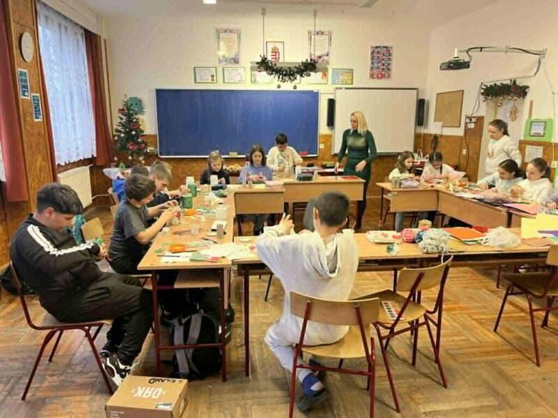 2O3QxCfF.jpg 2O3QxCfF.jpg