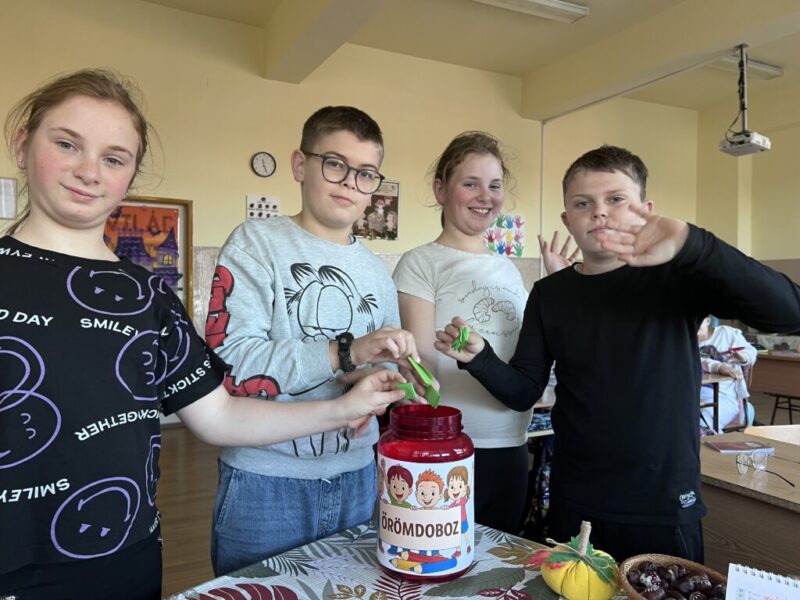 Örömdoboz Örömdoboz